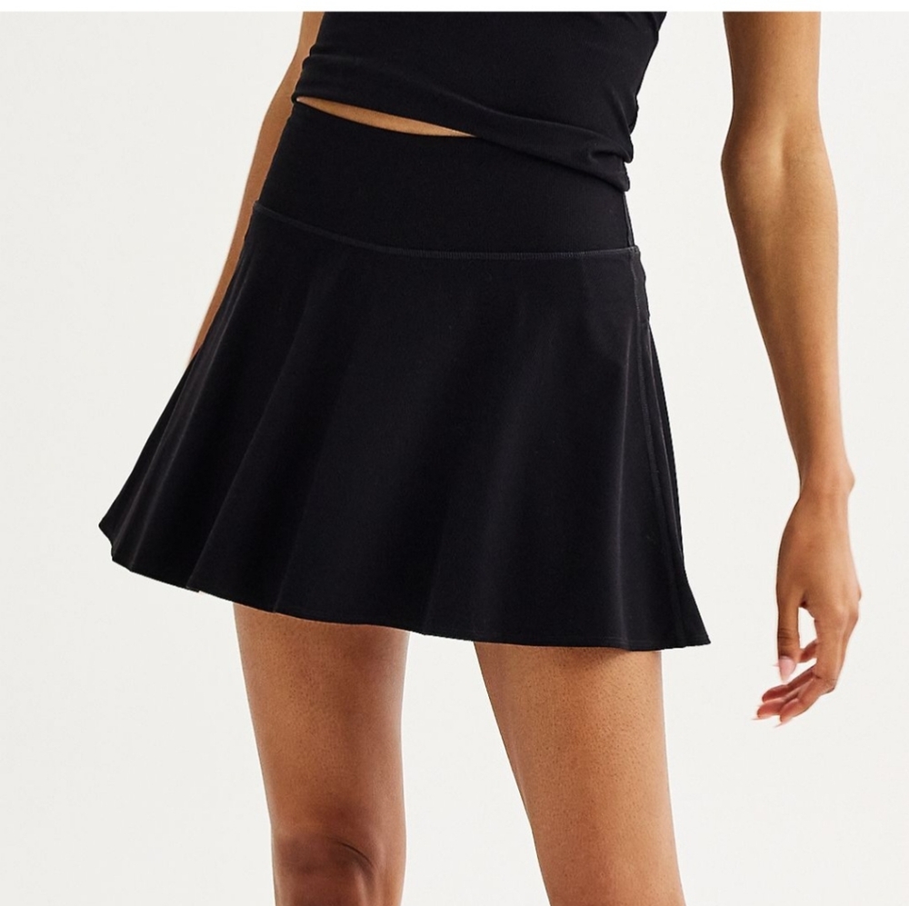 Black FLX HR athletic skirt (skort)